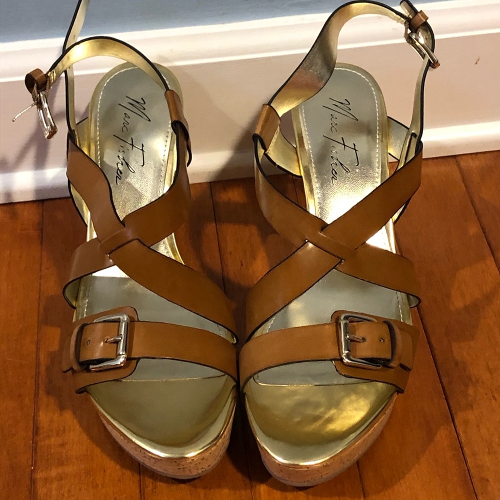 NEVER WORN Marc Fisher Wedge